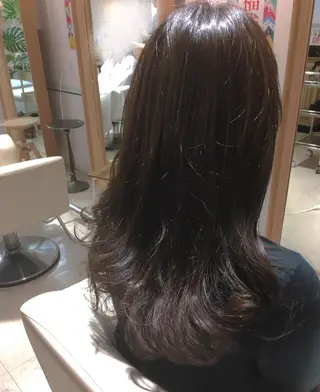 ロング カラー 安永 涼のヘアスタイル