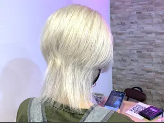 ショート カラー ヘアカラー&縮毛矯正 STAR☆RIVERのヘアスタイル