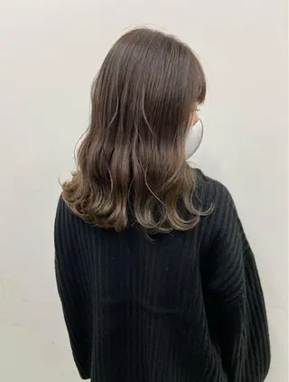 ミディアム カラー 🦄インナーカラー 🦄貫井彩花のヘアスタイル