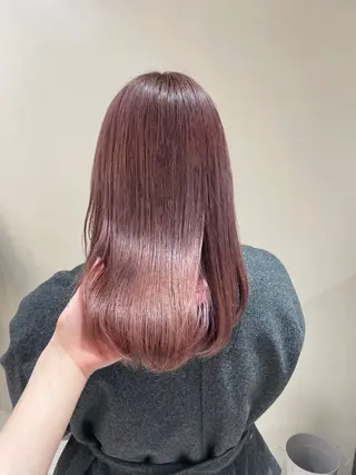 ミディアム une所属・kunimi harukaのヘアスタイル