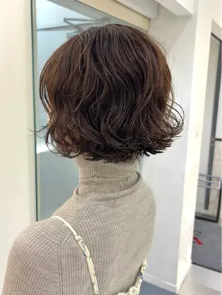 ミディアム パーマ コテ巻き風パーマ 藤澤　知彌のヘアスタイル