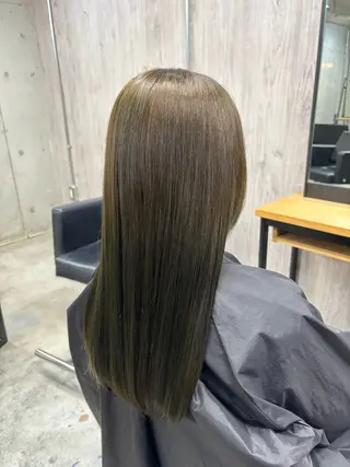 セミロング カラー かの／GiseL／ ハイトーン／ブリーチのヘアスタイル