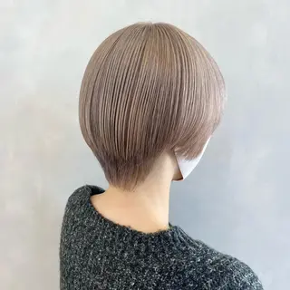 ショート カラー 🩵ブリーチカラー 🐈MIORI🩵のヘアスタイル