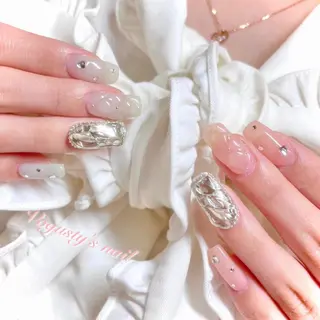 ネイル Vogusty's Nail 鶴見店のネイルデザイン