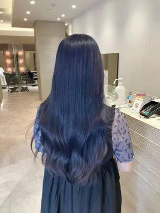 ロング カラー サキ🤍ハイトーン 🩰くびれ巻きヘアのヘアスタイル