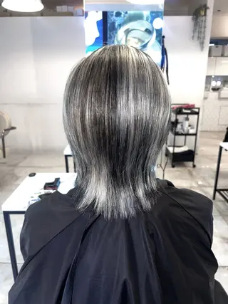 ミディアム AIRA/ブリーチ /透明感カラーのヘアスタイル