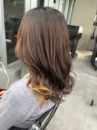 セミロング 佐藤 莉子のヘアスタイル