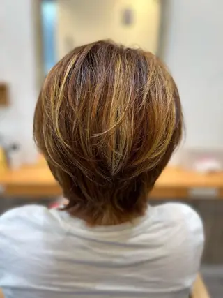 ショート カラー ✨透明感カラー✨小形 大美✨のヘアスタイル