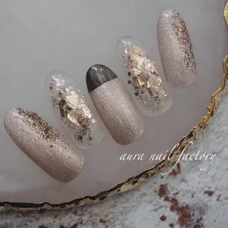 ショート カラー ネイル 赤羽 aura 深爪を断らない✨のネイルデザイン