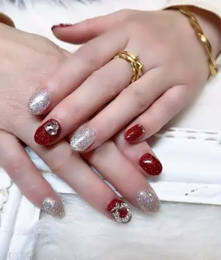 ネイル MoonNail ユリ🌸のネイルデザイン