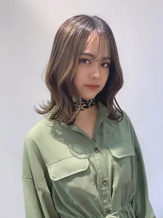 ミディアム カラー ヘアアレンジ 柔らか垢抜けｶﾗｰと ｶｯﾄ🫧ASUKAのヘアスタイル