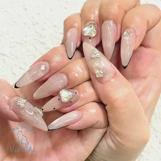 ネイル ViViChi 梨帆のネイルデザイン