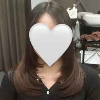 セミロング 出崎 風果のヘアスタイル