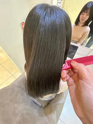 セミロング 縮毛矯正/髪質改善/ 艶髪ササキナツミのヘアスタイル