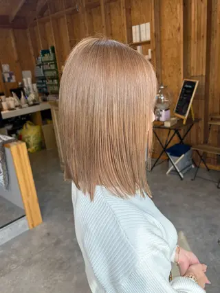 カラー まろみ暖色×ボブ ×chia🕯のヘアスタイル