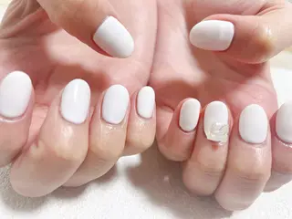 ネイル mogunail &blowのネイルデザイン