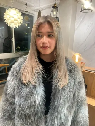 ミディアム カラー broocH 清水 駿【デザインカラー】のヘアスタイル