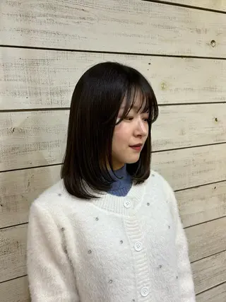 ミディアム Belle 新宿所属・清野　花音/ レイヤーカットのヘアスタイル