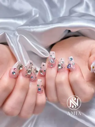 セミロング 🌟AMIA BEAUTY🌟のネイルデザイン