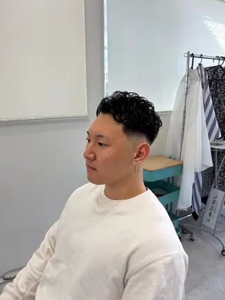 ショート パーマ メンズ CUCUMBER所属・本間 颯太のヘアスタイル