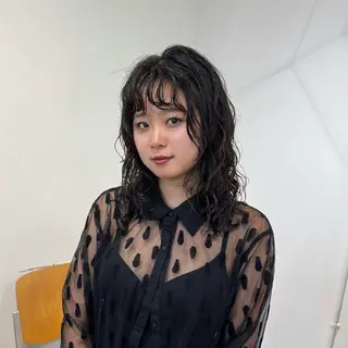 セミロング パーマ 清水愛果/似合わせ カット/透明感カラーのヘアスタイル