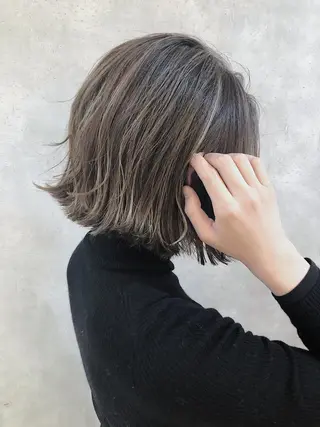 ショート カラー MOU namba ムウナンバのヘアスタイル