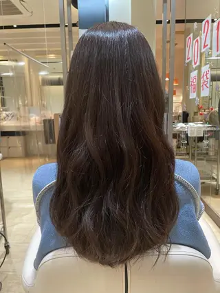 ロング カラー 蓮田 葵のヘアスタイル