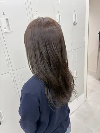 ロング カラー NaVIユウジ 透明感カラーのヘアスタイル