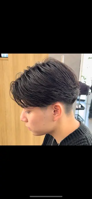 ショート カラー パーマ メンズ センターパート マスターかずまのヘアスタイル