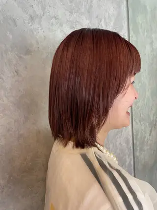 ミディアム カラー 岩渕 春菜のヘアスタイル