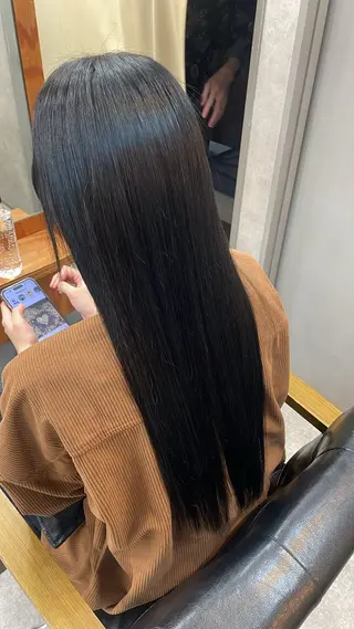 ロング カラー 荒川 桃花のヘアスタイル