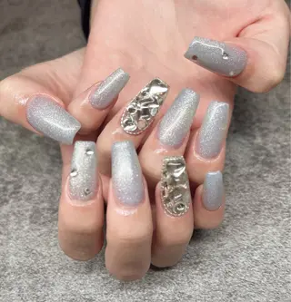 ネイル R inのネイルデザイン