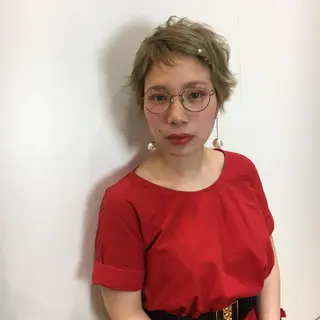 ショート カラー ヘアアレンジ ミドウチ アヤカのヘアスタイル