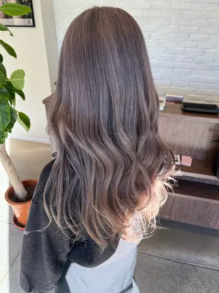 ロング カラー ブリーチ⏳艶カラー Natsukiのヘアスタイル