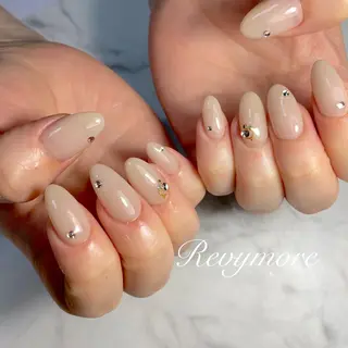 ミディアム ネイル nail salon Revymoreのネイルデザイン