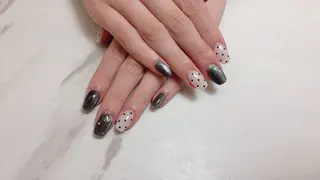 ネイル さき🌼 堺筋本町ネイルサロンのネイルデザイン