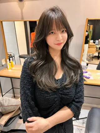 ロング カラー 篠塚 純のヘアスタイル