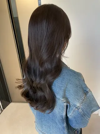 ロング アキ/梅田/顔まわり /レイヤーカット/のヘアスタイル