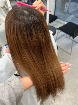ミディアム Natsumi / 透明感艶カラーのヘアスタイル