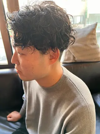 パーマ メンズ 透明感・艶感 小坂隼斗のヘアスタイル