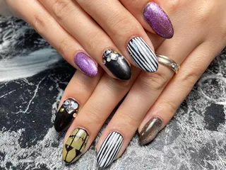 ミディアム ネイル ✴︎ Delightのネイルデザイン