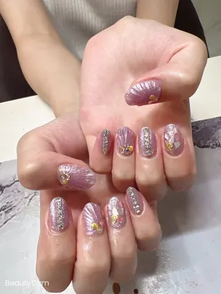 ネイル ガレンドウ 白澤 愛子のネイルデザイン