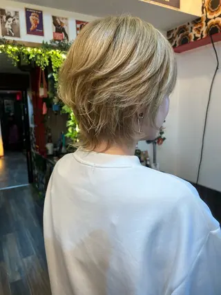 ショート カラーパティシエ facce🌼ikoのヘアスタイル