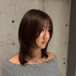 ミディアム ツヤ髪ハイトーン ×レイヤー🌝リオのヘアスタイル