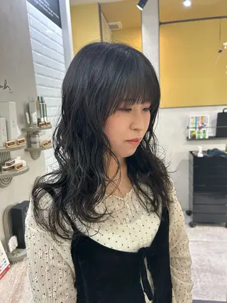 ロング パーマ hub hair レイヤー/透明感のヘアスタイル