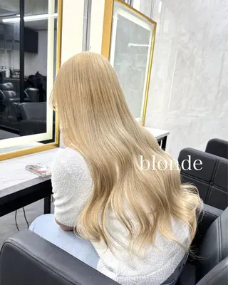 ロング カラー エクステ🩵ブリーチ 韓国ヘア🩵KAEのヘアスタイル