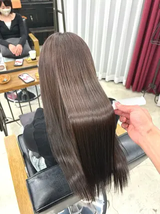 ロング SiSTA 自由が丘所属・SiSTA 上平おおかのヘアスタイル
