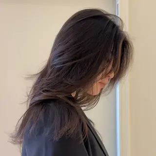 セミロング 岸本 理希のヘアスタイル