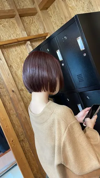 ショート ☘️レイヤー&ボブ× ハイトーン☘️初ボブのヘアスタイル
