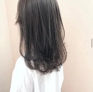 セミロング カラー HATSUMEI ゆうまのヘアスタイル